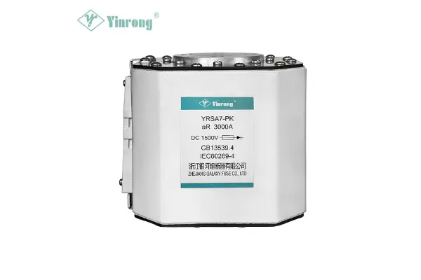 Cầu chì tốc độ cao bán dẫn và ESS nào phù hợp với nhu cầu bảo vệ nguồn điện cao?
