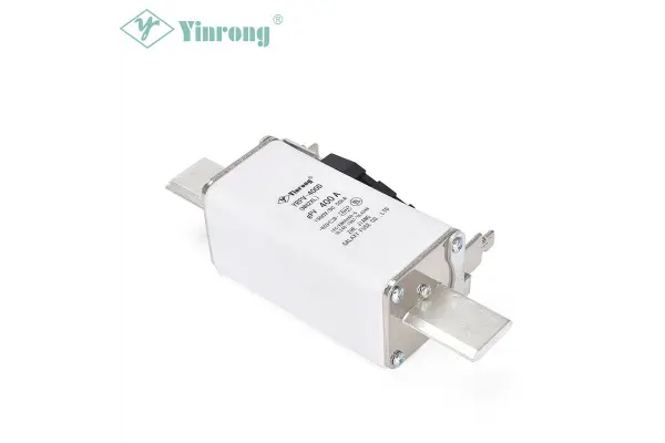 Làm thế nào bảo vệ cầu chì năng lượng mặt trời có thể ngăn ngừa sự cố tốn kém của hệ thống PV?