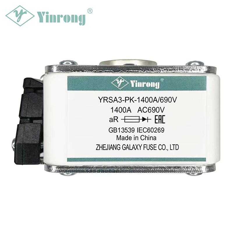Cầu chì tốc độ cao 690V Flush End Body Square Body Fuse